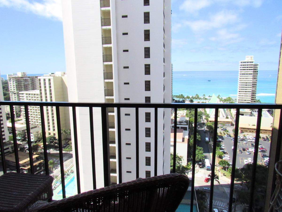 Апартаменти Waikiki Banyan Ocean View Oahu Екстер'єр фото